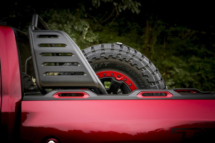 Детали экстерьера Dodge Ram Rebel TRX Concept 2016 года  (фото 8 из 24)